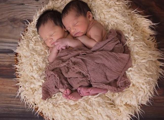 梦见双胞胎男孩是好的预兆吗